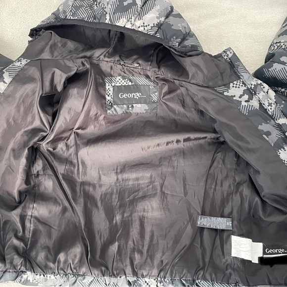 Kids' Puffer Jacket - Picture 5 of 5